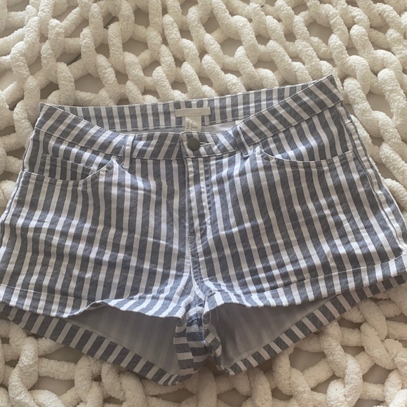 H&M shorts - Picture 1 of 3